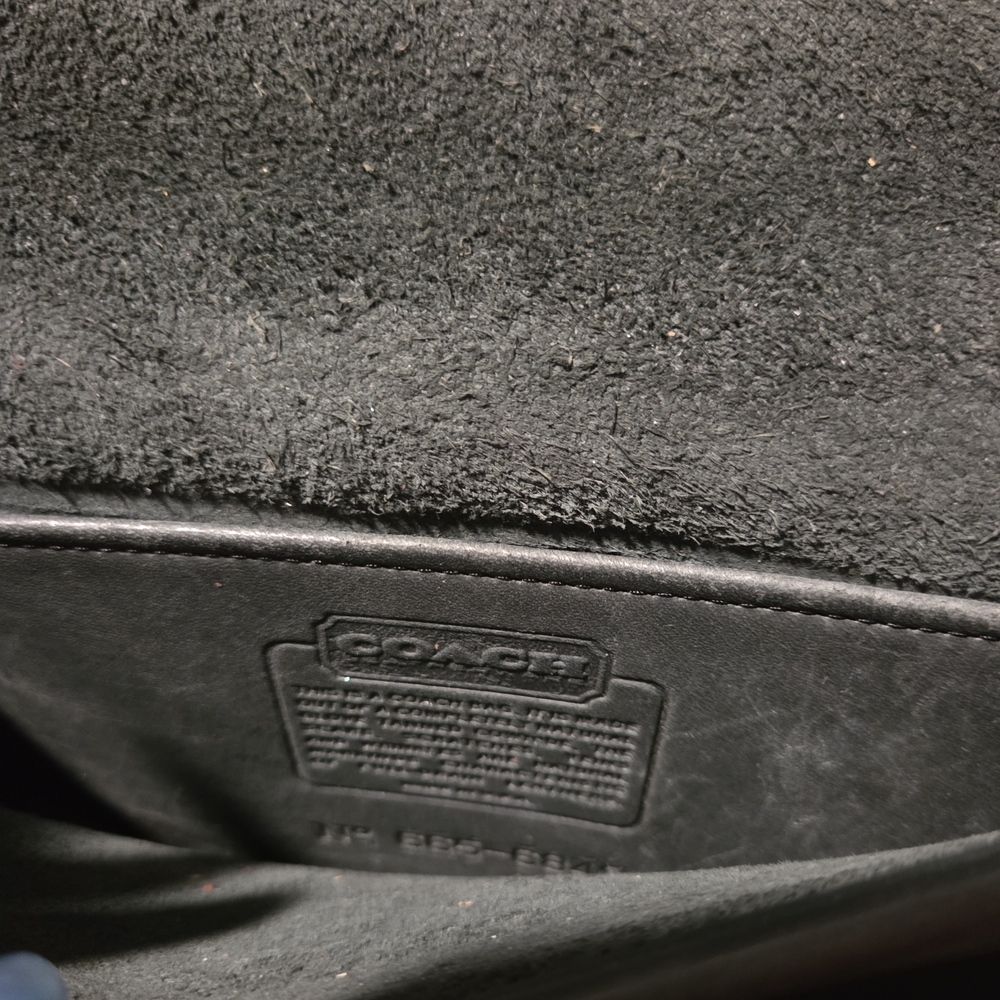 Coach Handbag. - Picture 4 of 9